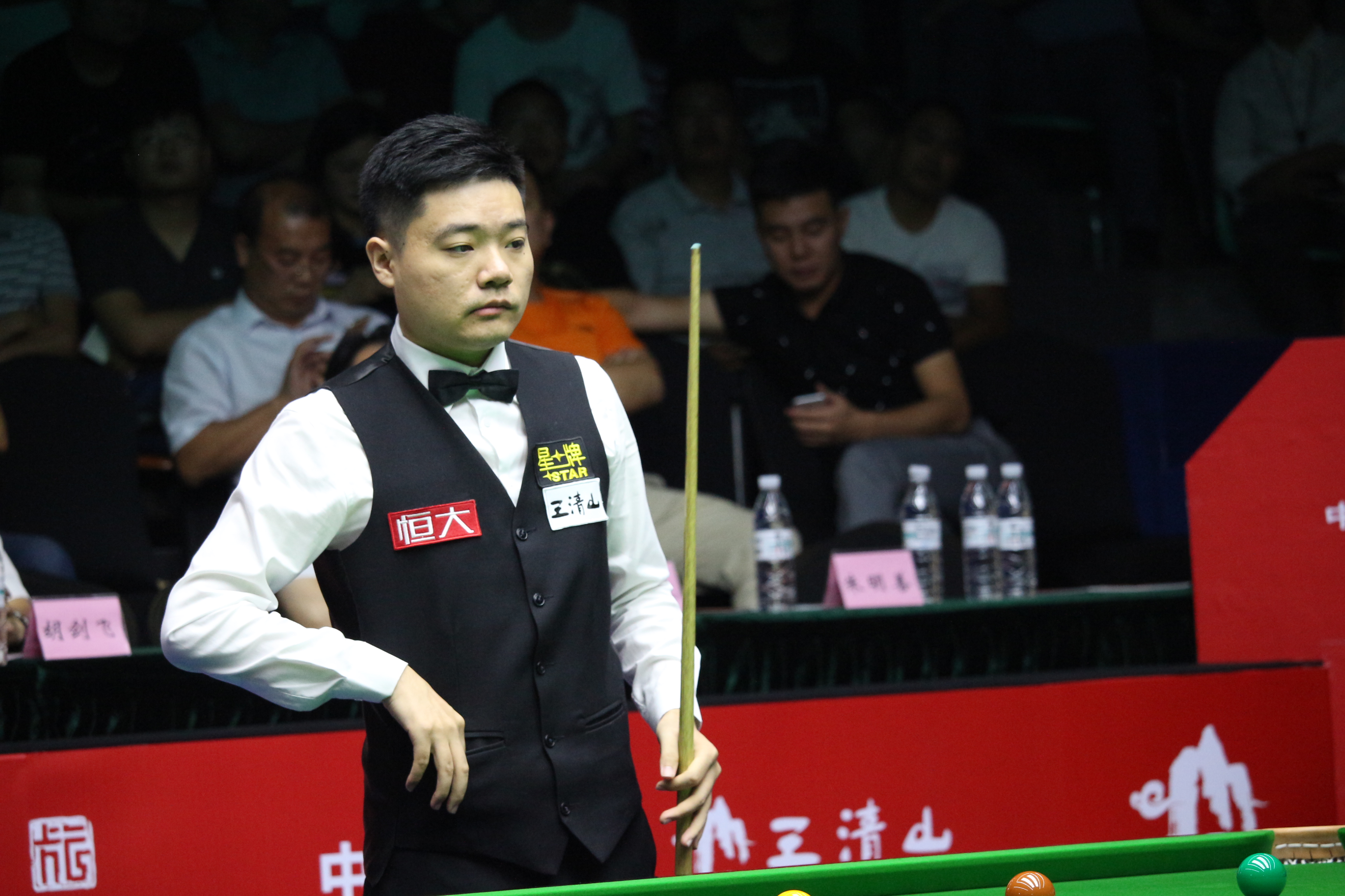 是推动排球 是推动排球