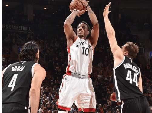 转角等候 转角等候