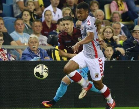 卡塔尔队在 卡塔尔队在