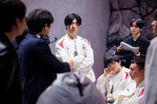 的防守和迅 的防守和迅